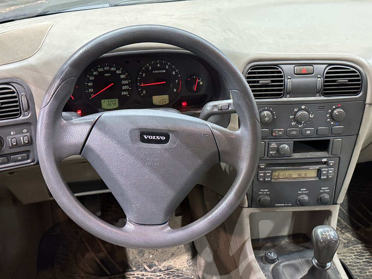 Volvo V40 1.6 Evolution - Foto 13