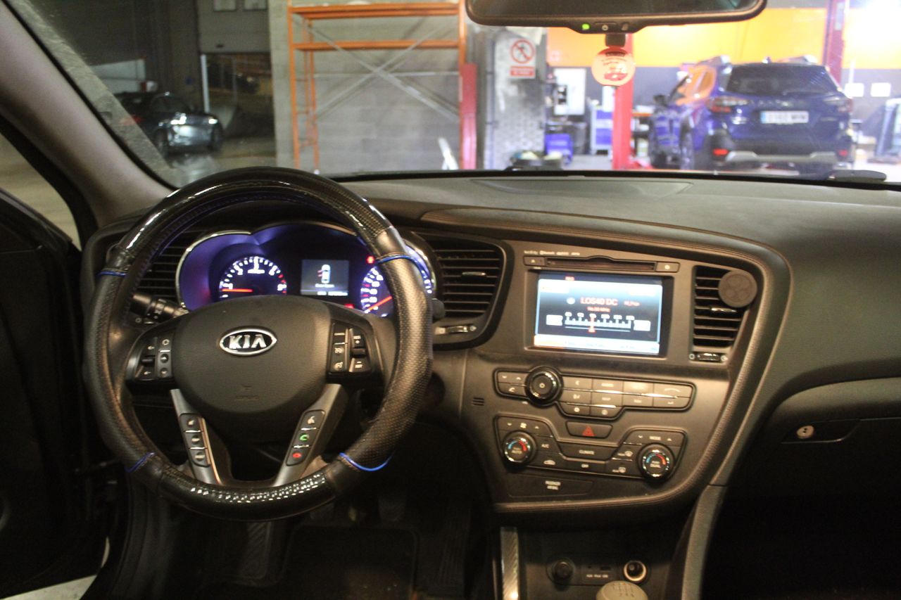 Kia Optima 1.7 CRDi VGT Concept - Foto 7