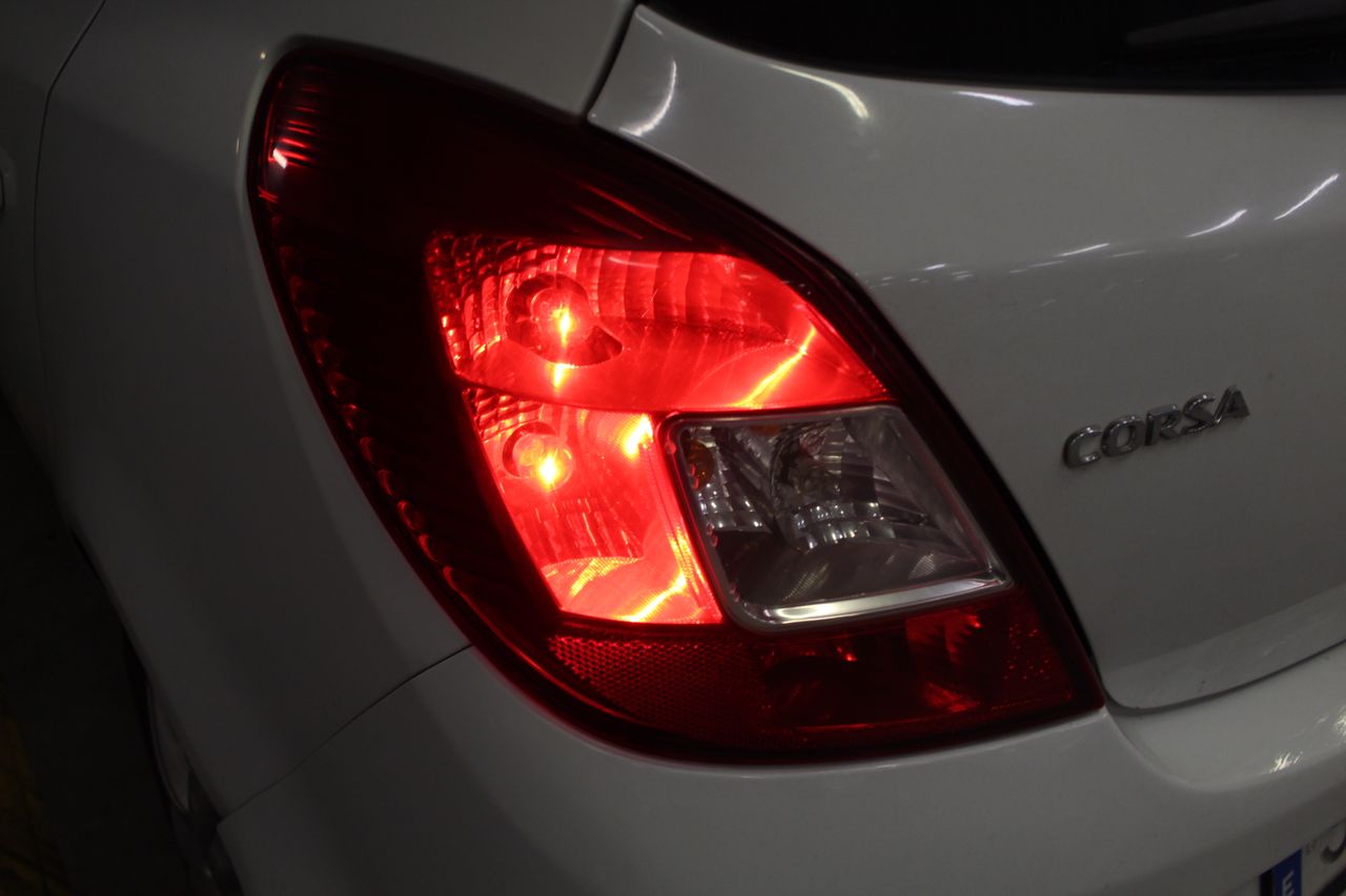 Opel Corsa 1.3 CDTi Selective Start & Stop - Foto 19