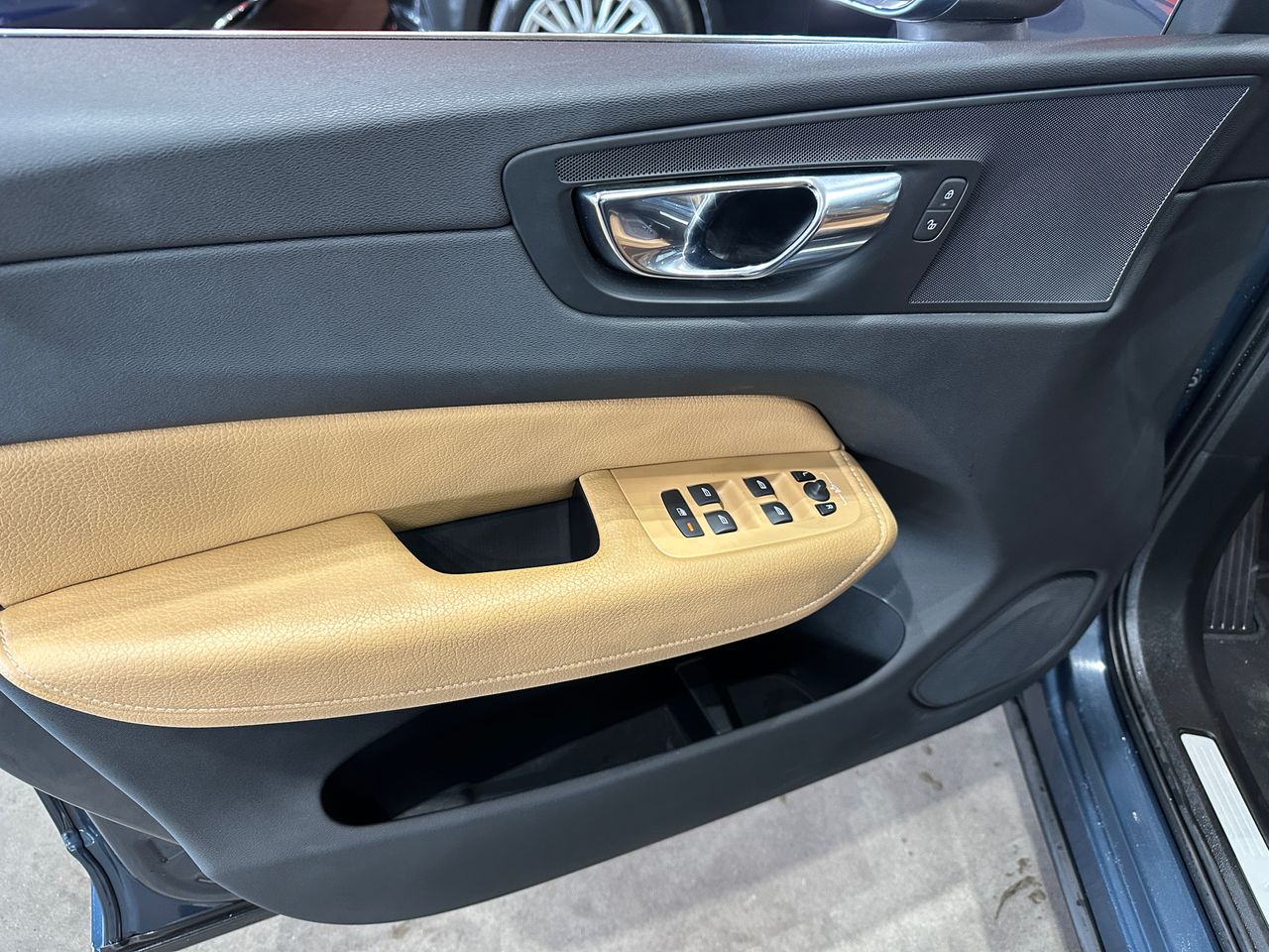 Volvo XC60 2.0 T8 AWD Business Plus Auto - Foto 15