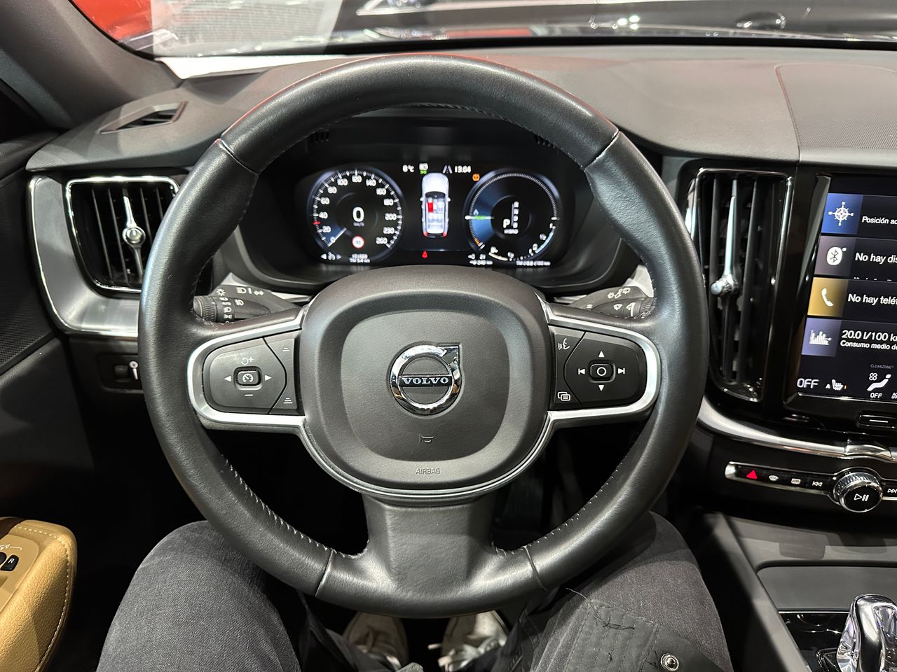 Volvo XC60 2.0 T8 AWD Business Plus Auto - Foto 17