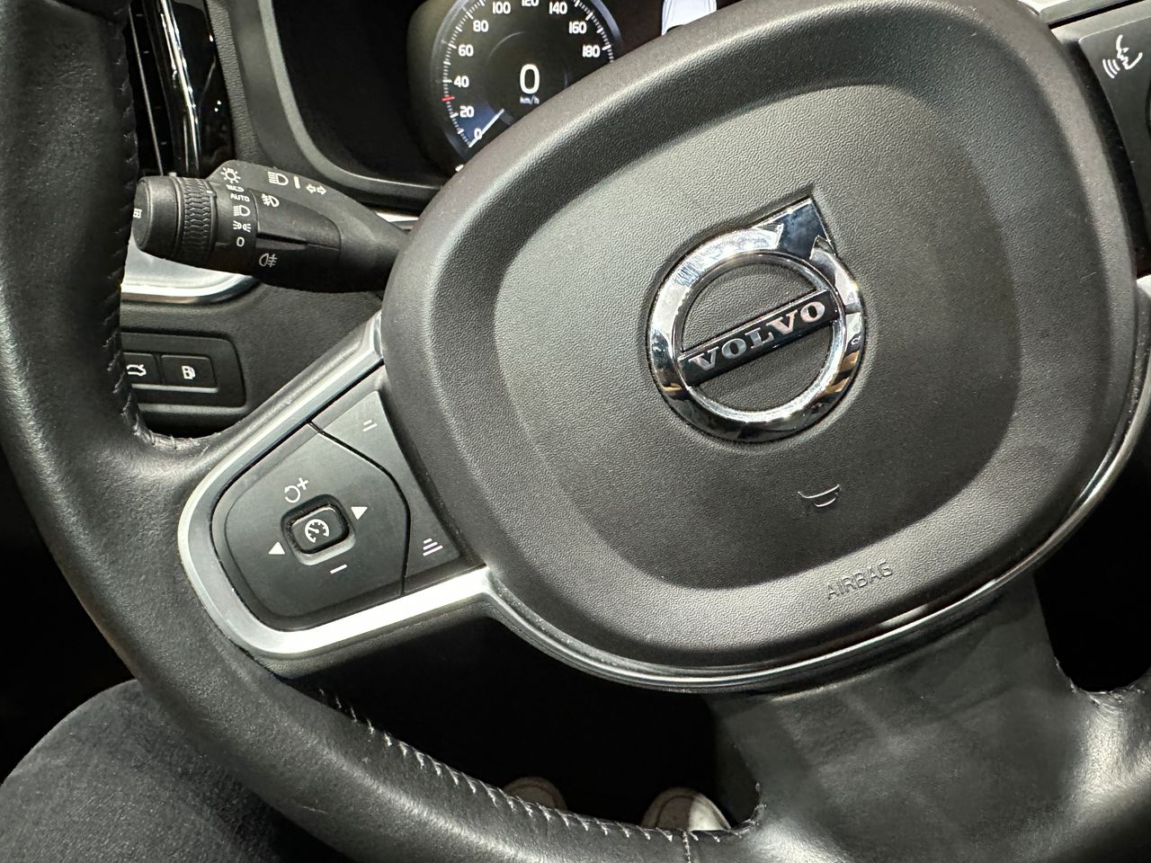 Volvo XC60 2.0 T8 AWD Business Plus Auto - Foto 18