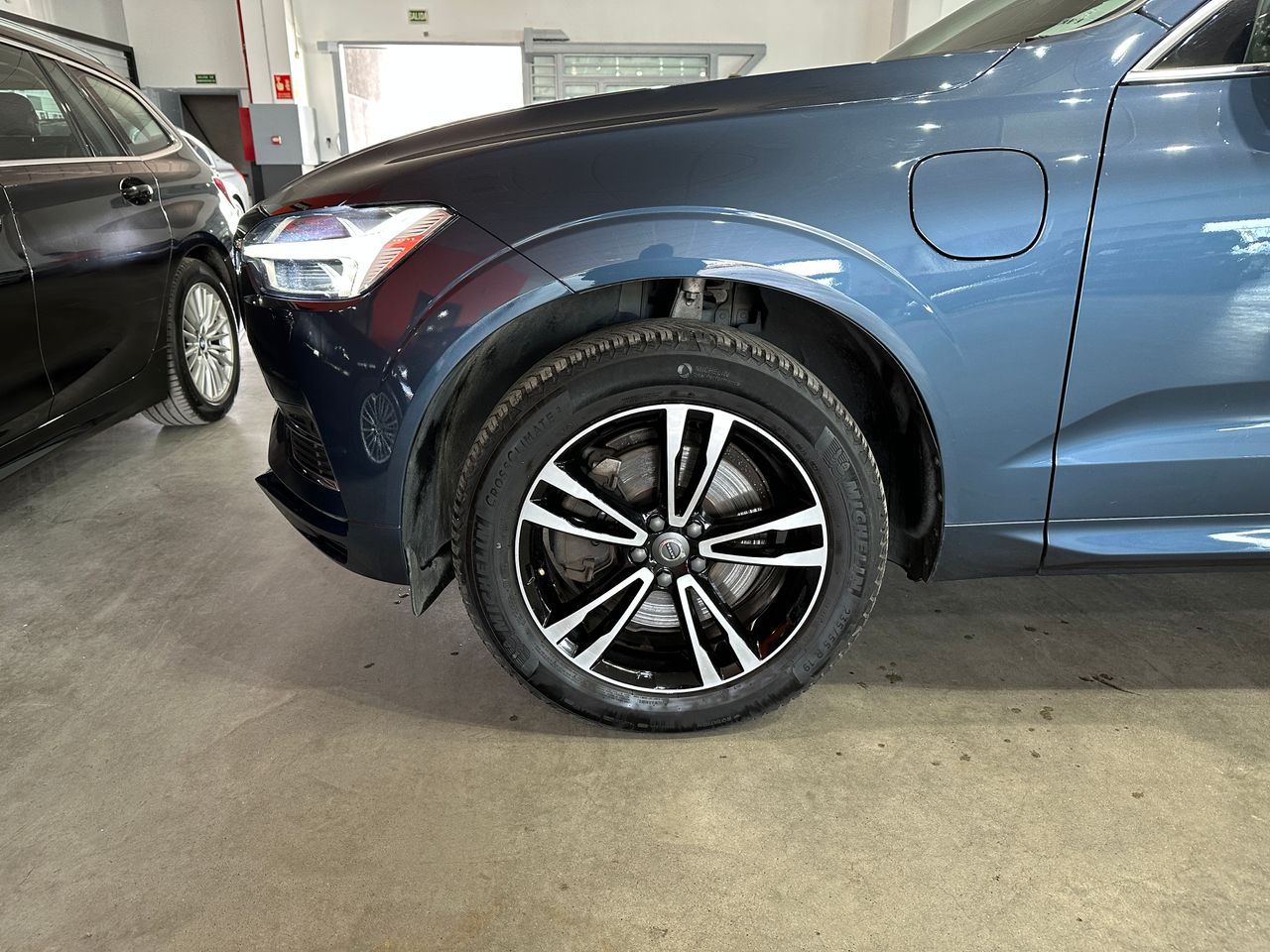 Volvo XC60 2.0 T8 AWD Business Plus Auto - Foto 28