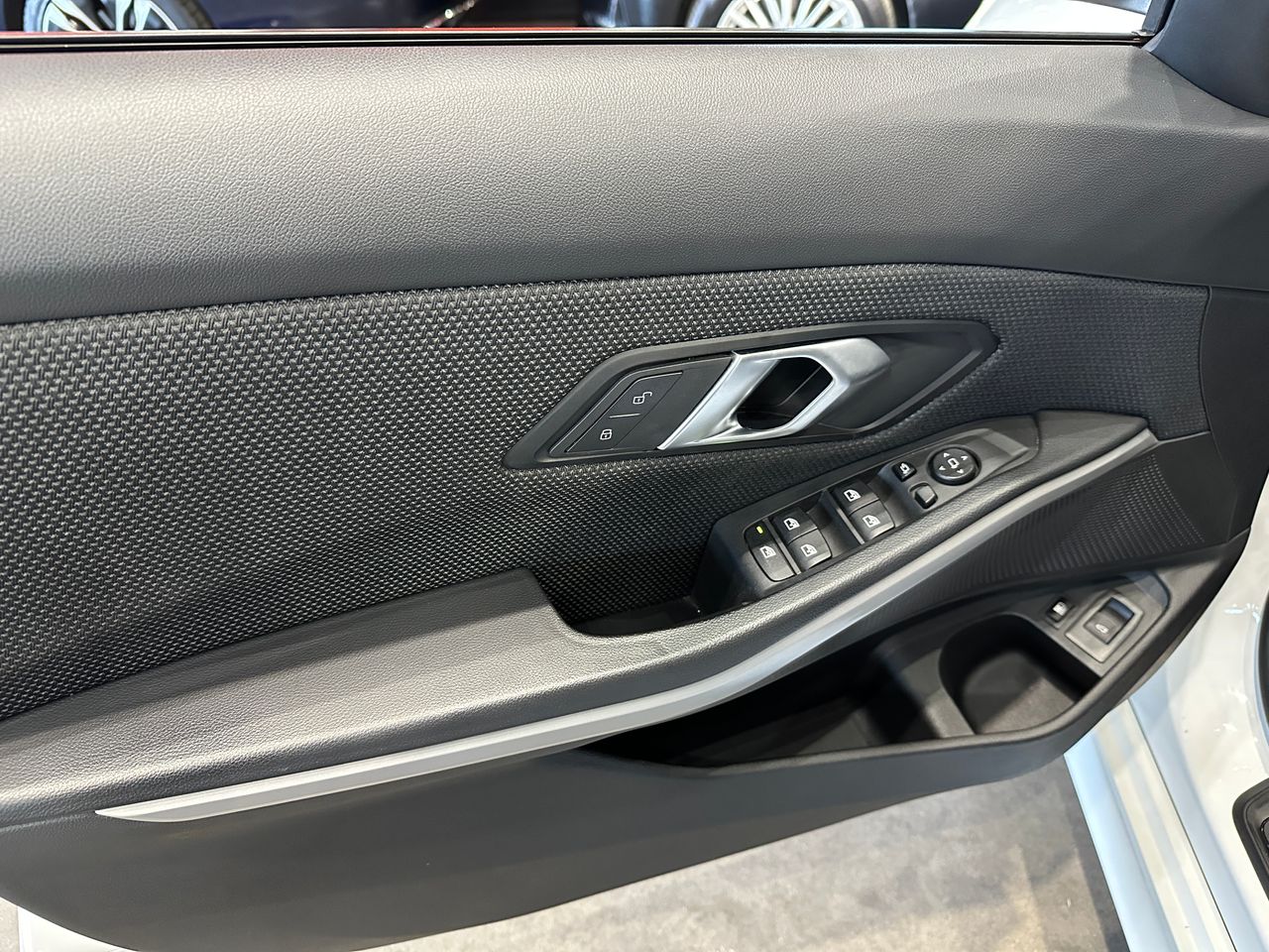 BMW Serie 3 330E 292CV FAMILIAR - Foto 15