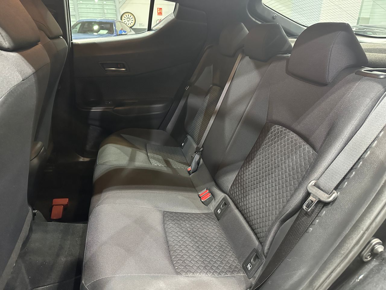 Toyota C-HR 1.8 125H Active - Foto 10