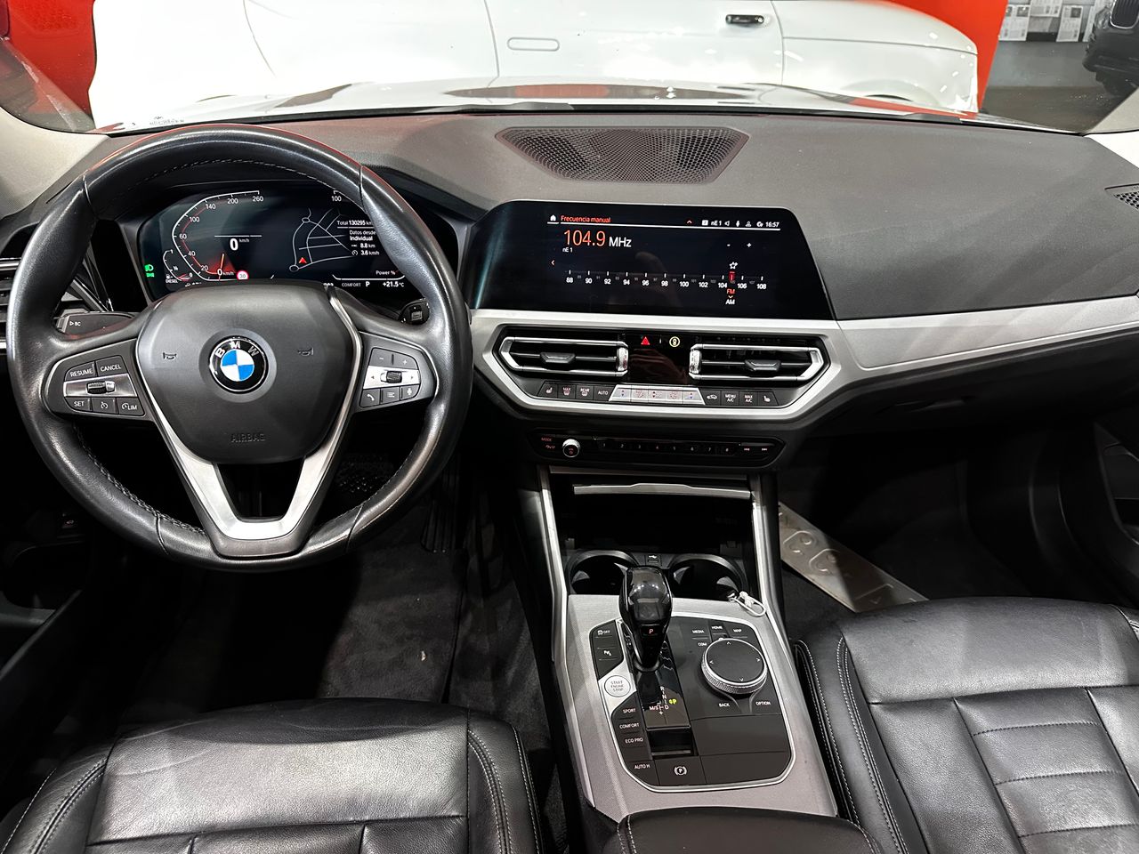 BMW Serie 3 318d Touring - Foto 13