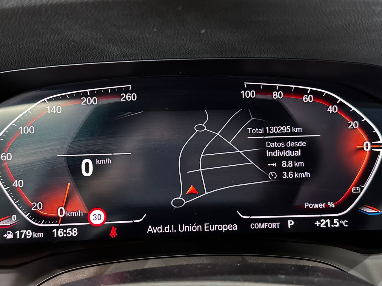 BMW Serie 3 318d Touring - Foto 21