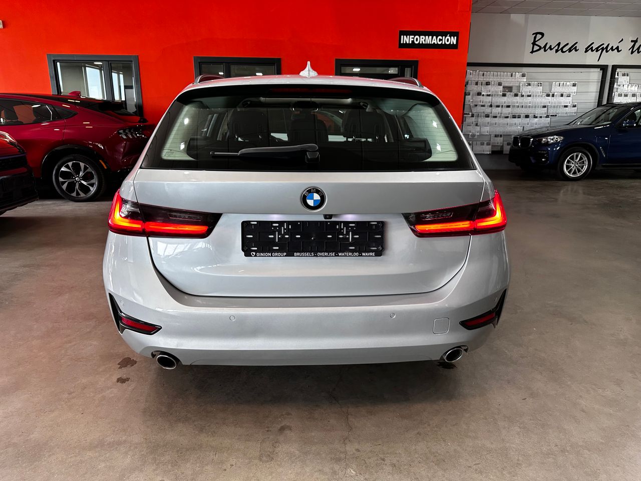 BMW Serie 3 318d Touring - Foto 8