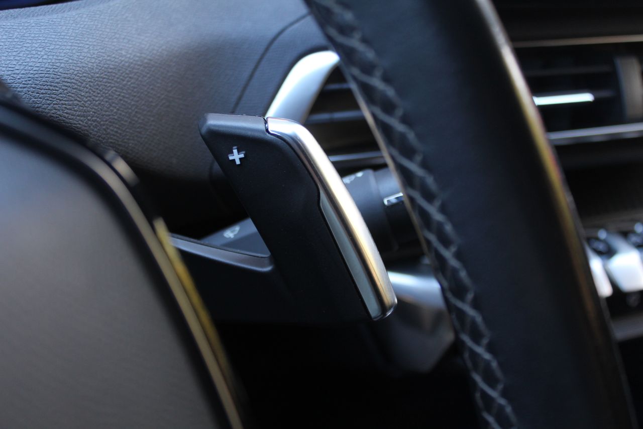 Peugeot 3008 Hybrid 225 e-EAT8 Allure - Foto 17