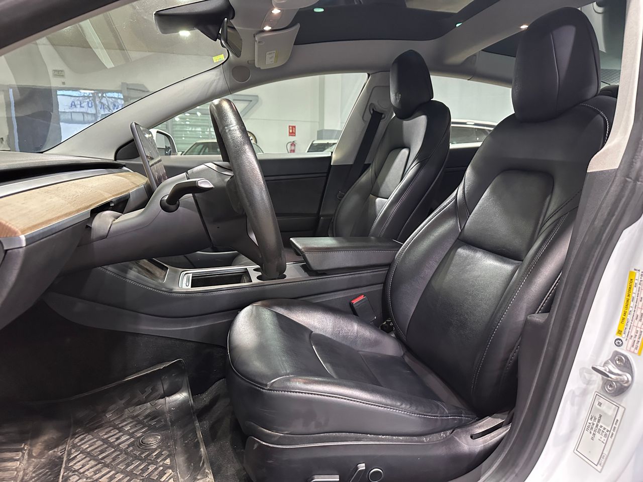 Tesla Model 3 Performance 4WD - Foto 12