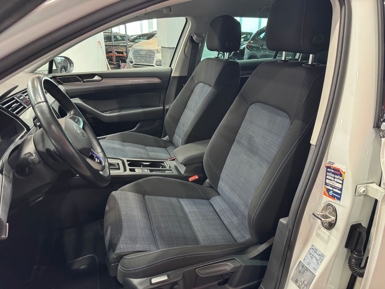 Volkswagen Passat Variant GTE 1.4 TSI e-Power 115kW + 85kW - Foto 10