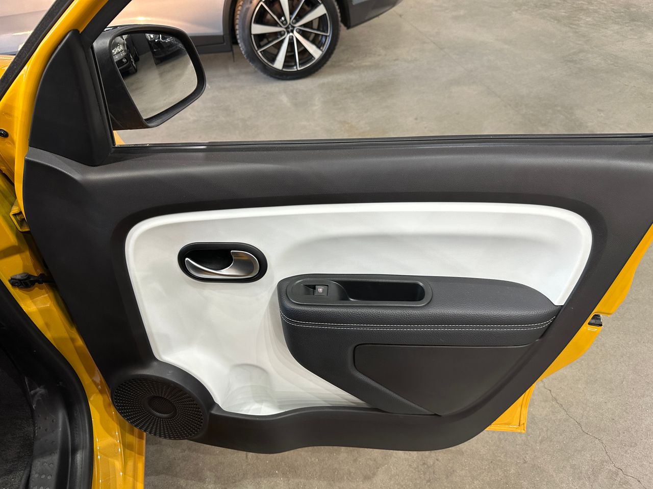 Renault Twingo Techno 60 kW R80 batería 20kWh - Foto 22