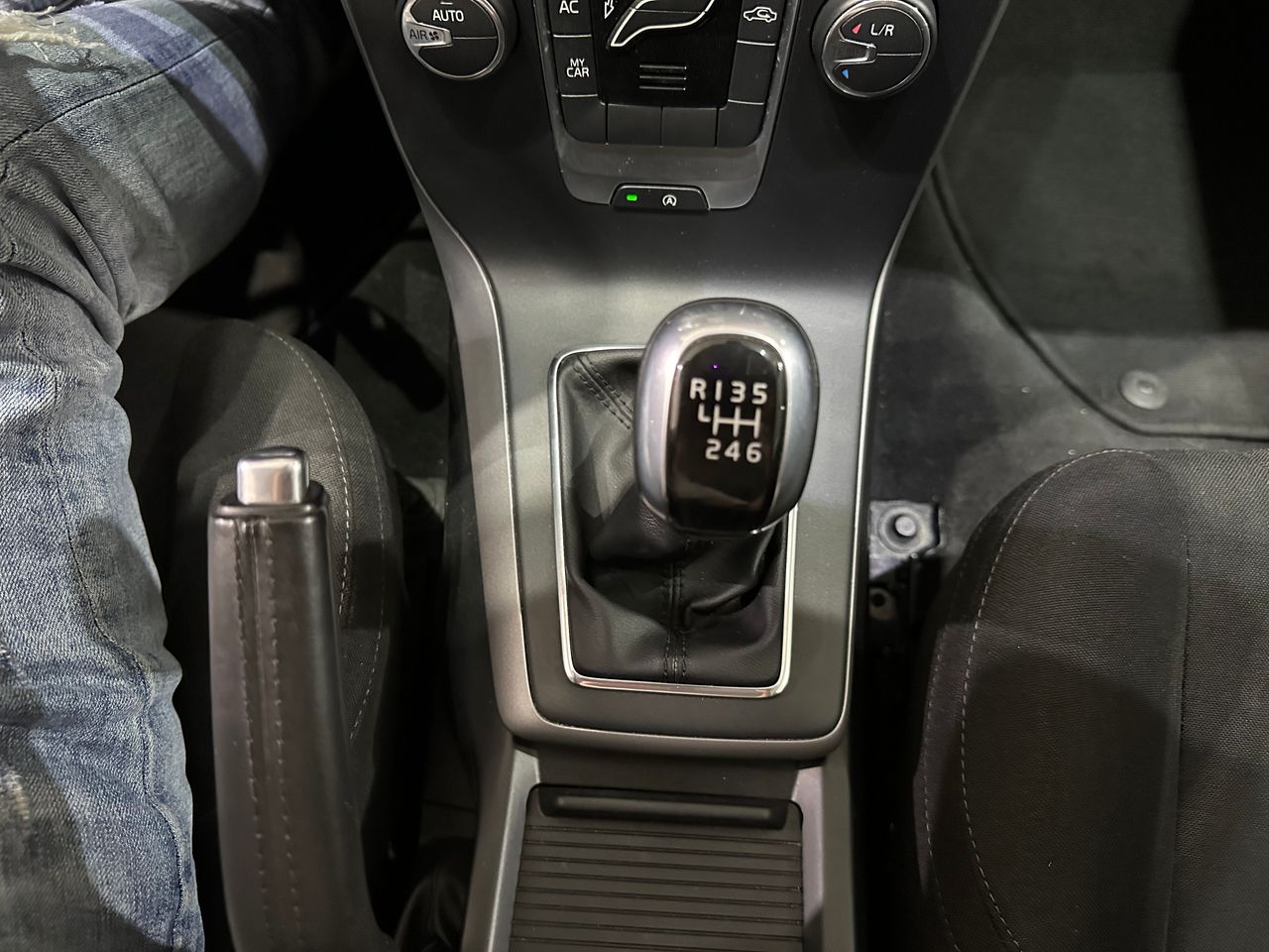 Volvo V40 1.6 D2 Básico - Foto 23