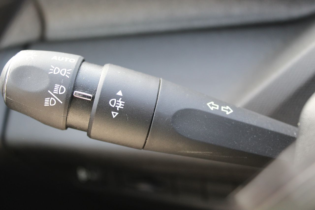 Peugeot 308 SW Allure PureTech 130 S&S MAN - Foto 24