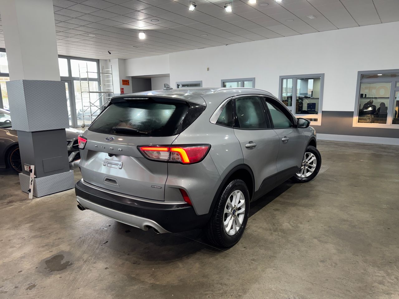 Ford Kuga Titanium 2.5 Duratec FHEV 140kW Auto - Foto 7