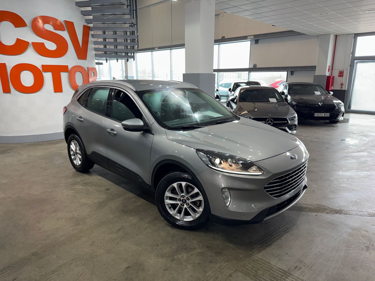 Ford Kuga Titanium 2.5 Duratec FHEV 140kW Auto - Foto 5