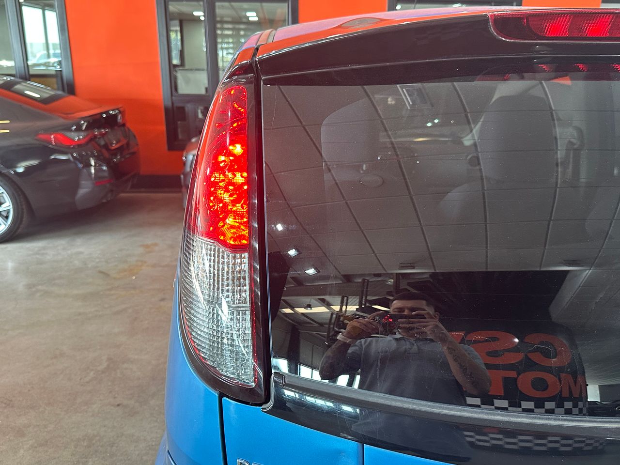 Peugeot iOn - - Foto 24