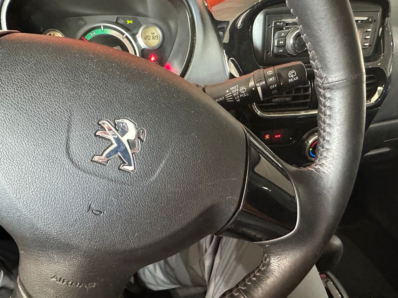 Peugeot iOn - - Foto 18