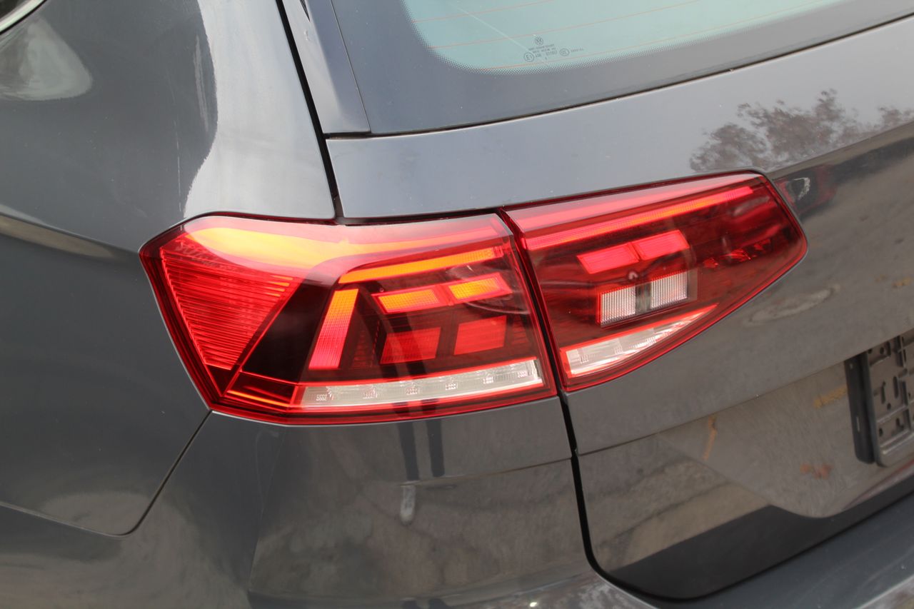 Volkswagen Passat Variant R-Line 2.0 TDI 140kW (190CV) DSG - Foto 33