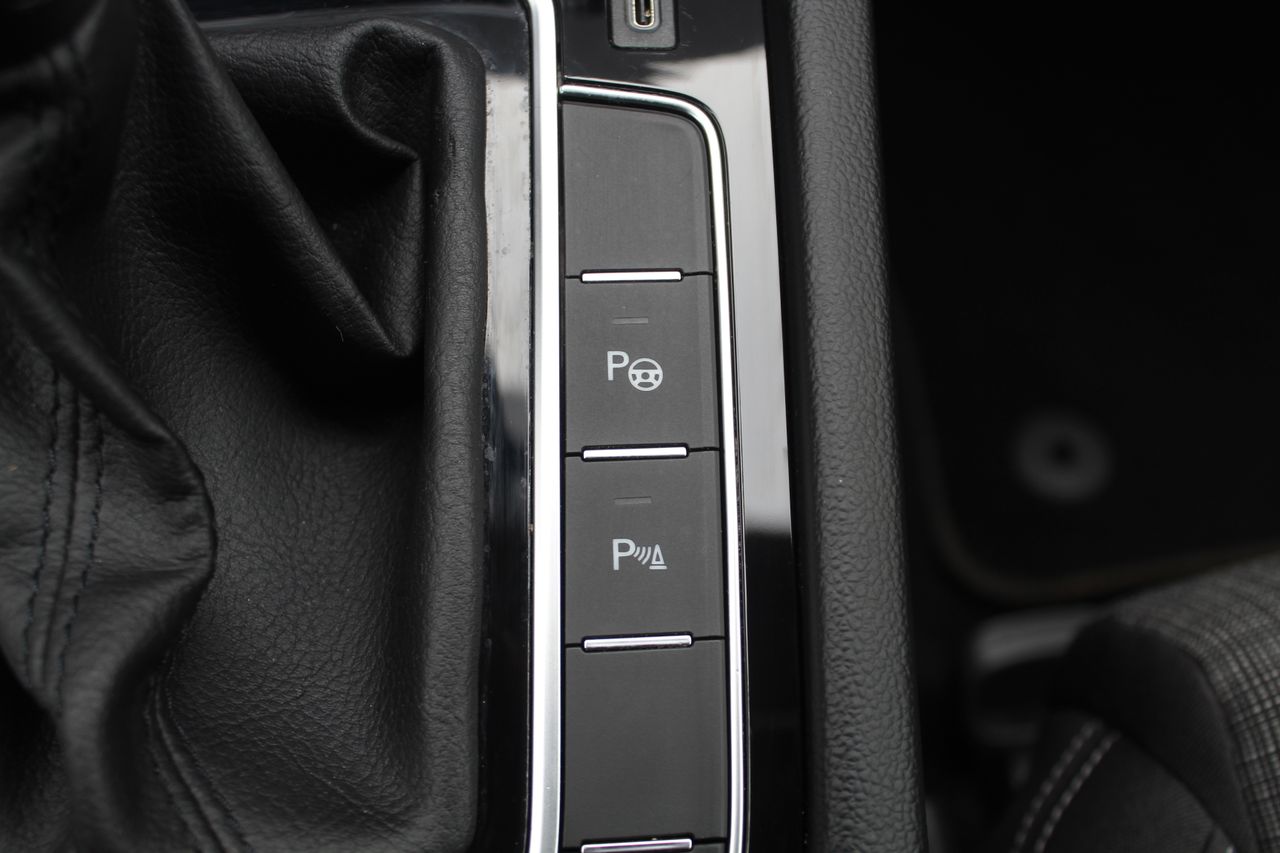 Volkswagen Passat Variant R-Line 2.0 TDI 140kW (190CV) DSG - Foto 25