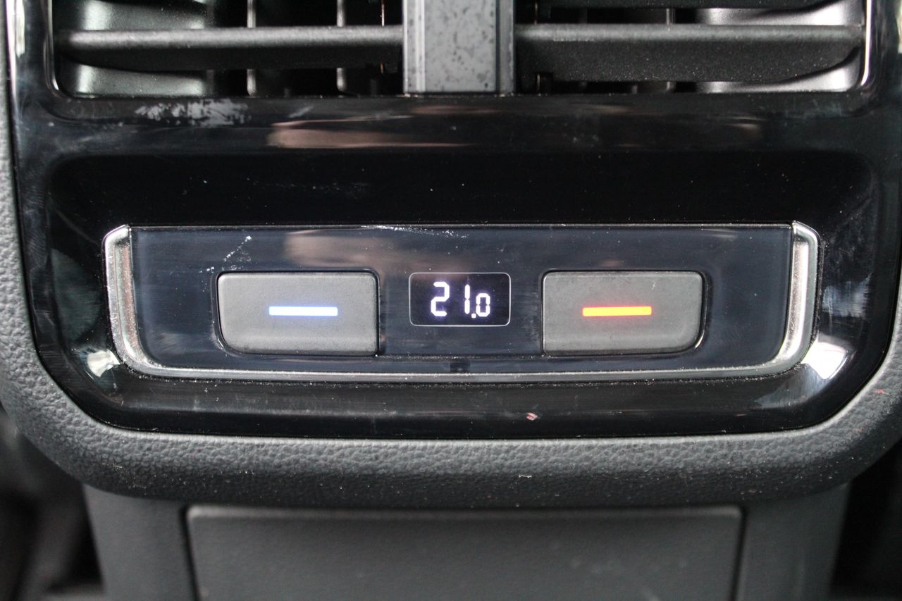 Volkswagen Passat Variant R-Line 2.0 TDI 140kW (190CV) DSG - Foto 23