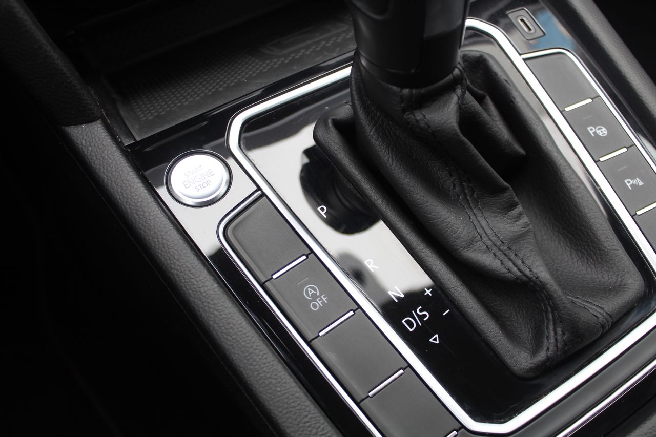 Volkswagen Passat Variant R-Line 2.0 TDI 140kW (190CV) DSG - Foto 24