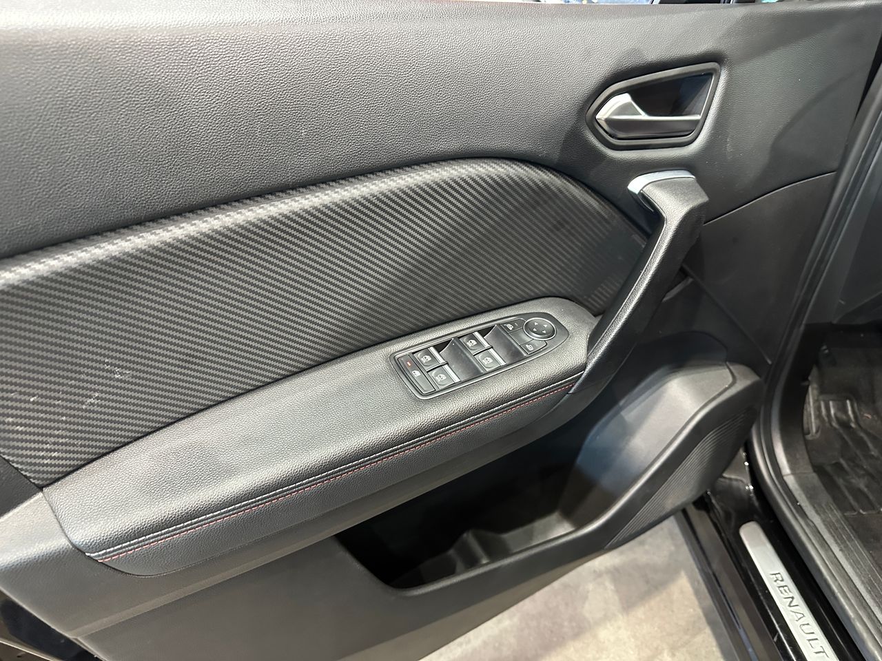 Renault Captur RS Line TCe 160 EDC - Foto 14