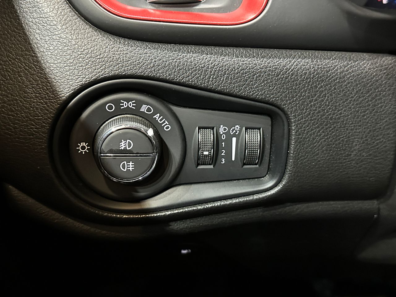 Jeep Renegade Trailhawk 1.3 PHEV 177kW (240CV) AT AWD - Foto 19