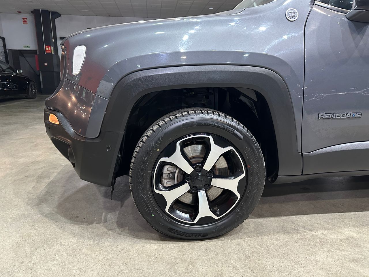 Jeep Renegade Trailhawk 1.3 PHEV 177kW (240CV) AT AWD - Foto 27