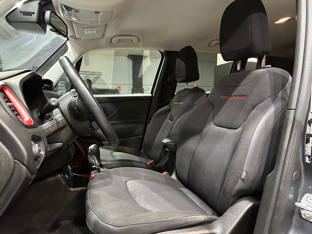 Jeep Renegade Trailhawk 1.3 PHEV 177kW (240CV) AT AWD - Foto 10