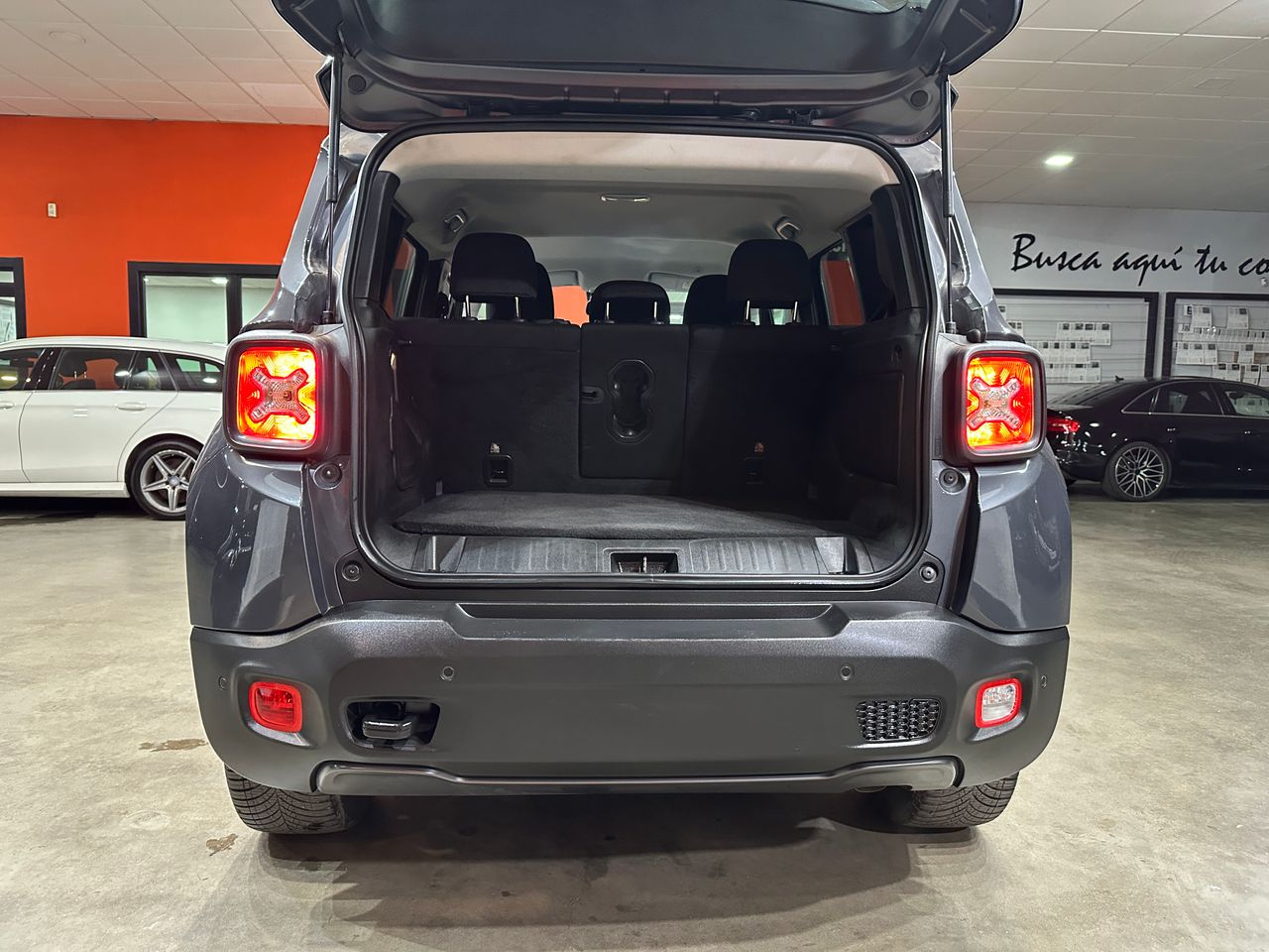 Jeep Renegade Trailhawk 1.3 PHEV 177kW (240CV) AT AWD - Foto 9