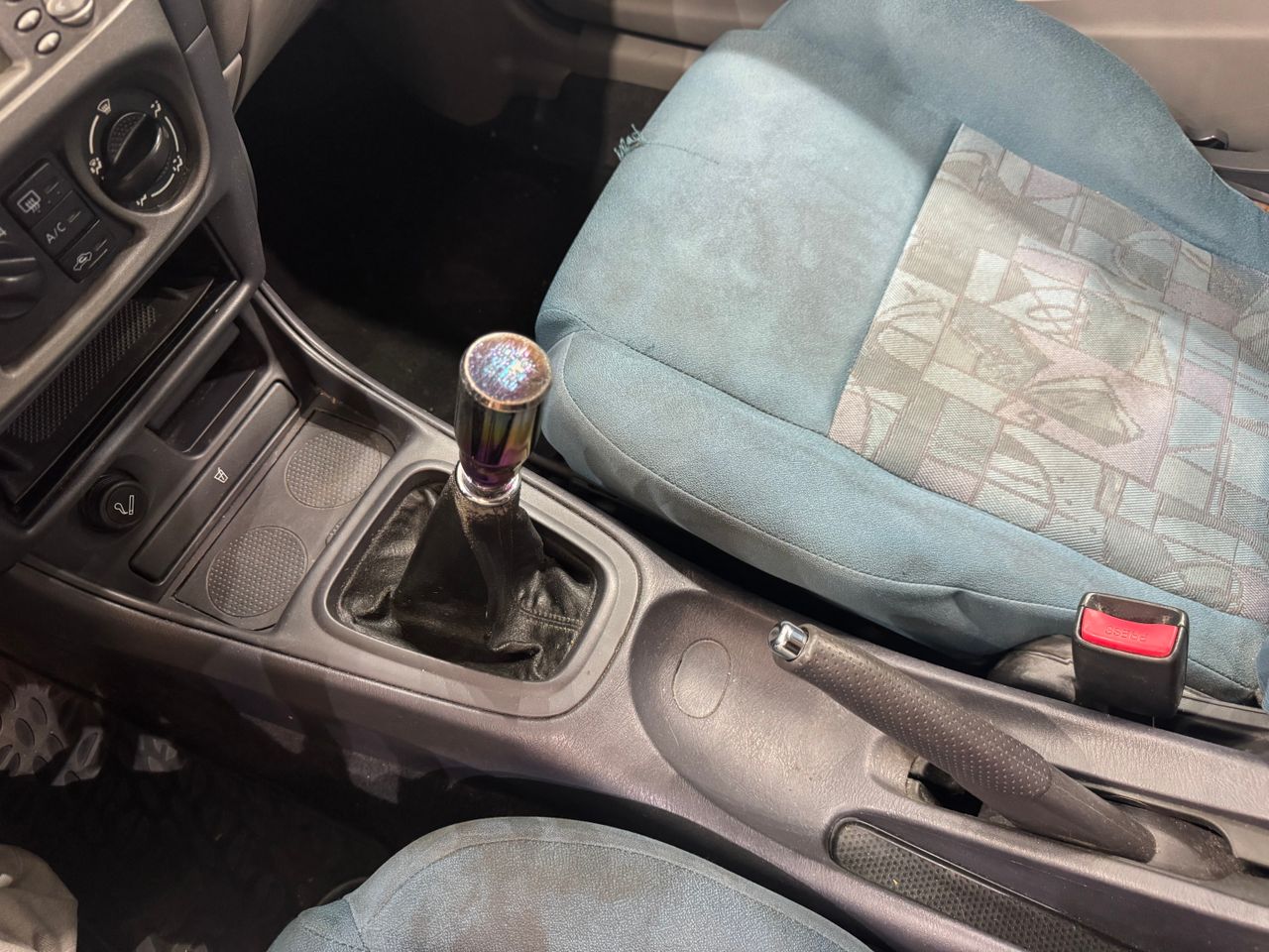 Nissan Almera 1.5 Ambience - Foto 15