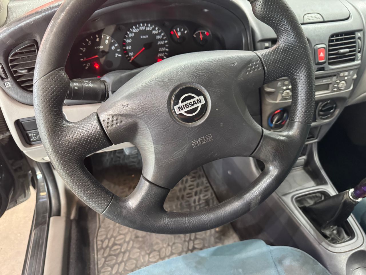 Nissan Almera 1.5 Ambience - Foto 13