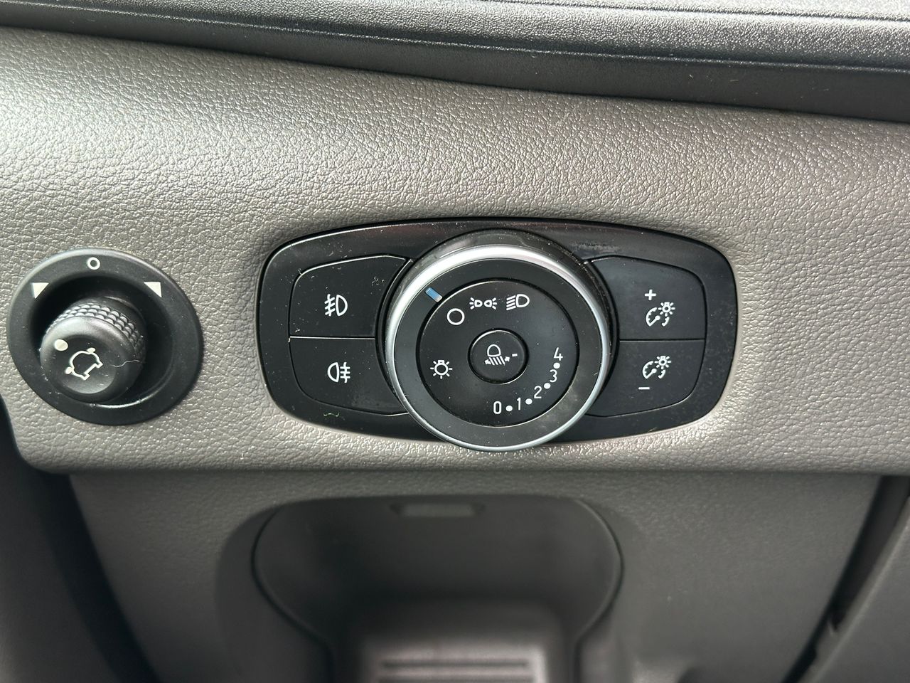 Ford Transit 2.0ECOBLUE 130CV L2H2 350 - Foto 18