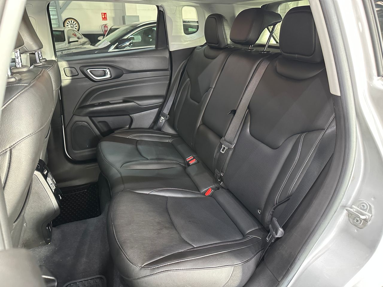 Jeep Compass 4Xe 1.3 PHEV 177kW (240CV) S AT AWD - Foto 10