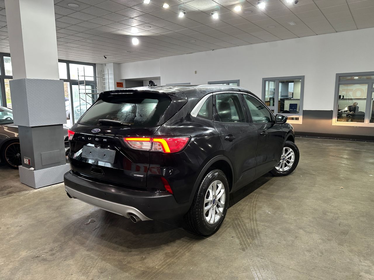 Ford Kuga Titanium 2.5 Duratec FHEV 140kW Auto - Foto 7