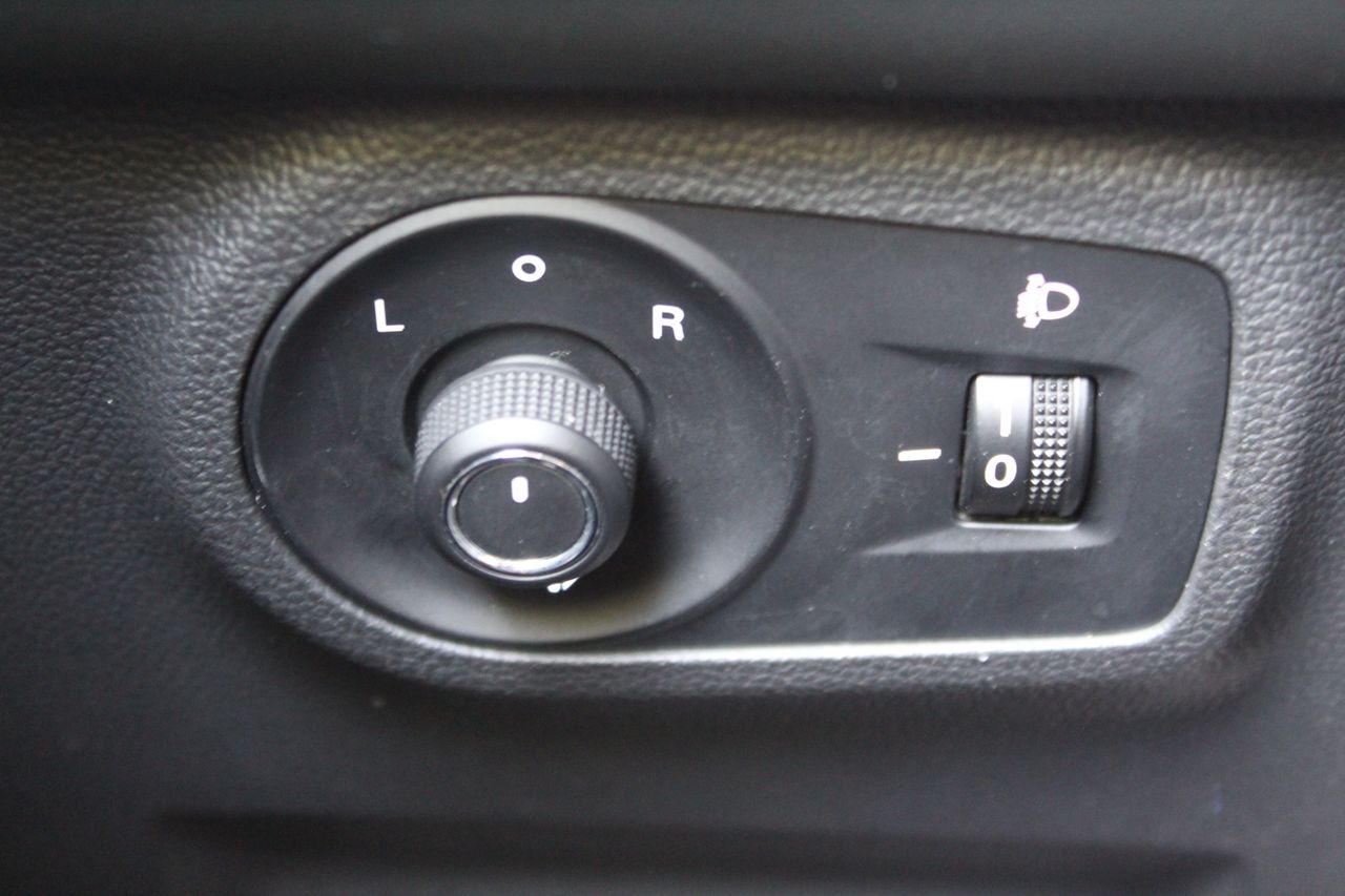 MG ZS 1.5 Luxury - Foto 27