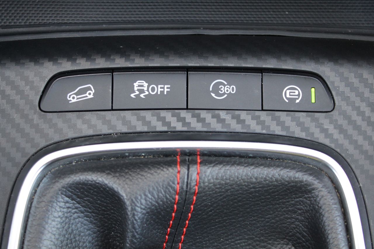 MG ZS 1.5 Luxury - Foto 24