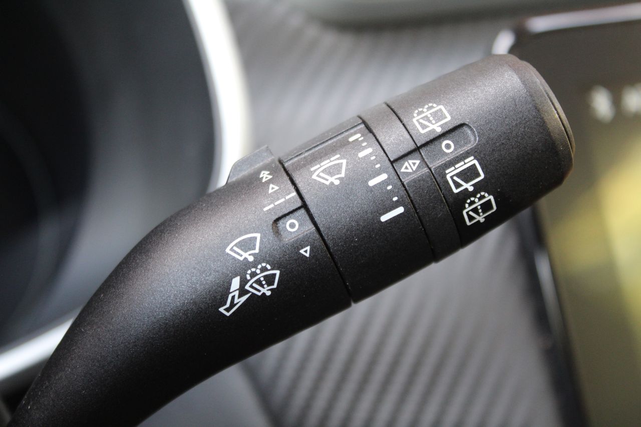 MG ZS 1.5 Luxury - Foto 17