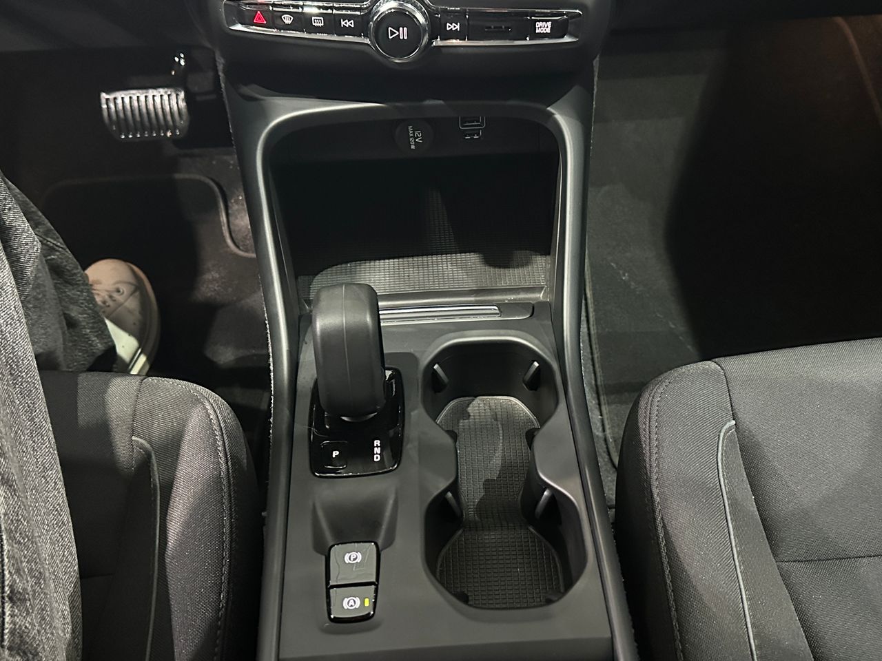 Volvo XC40 1.5 T4 Twin Recharge Inscription Ex Auto - Foto 25