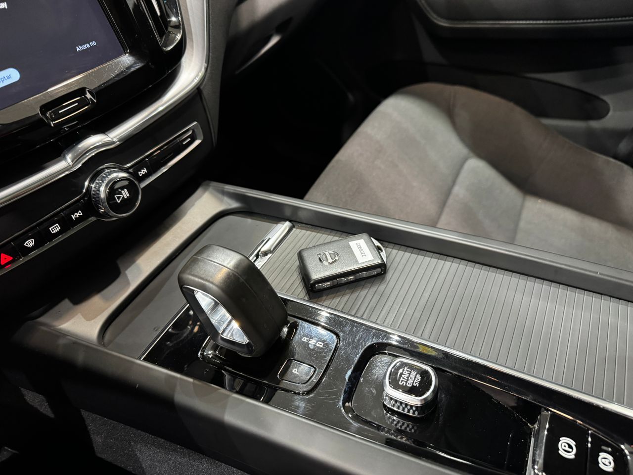 Volvo XC60 2.0 T6 AWD Recharge Inscription Auto - Foto 16