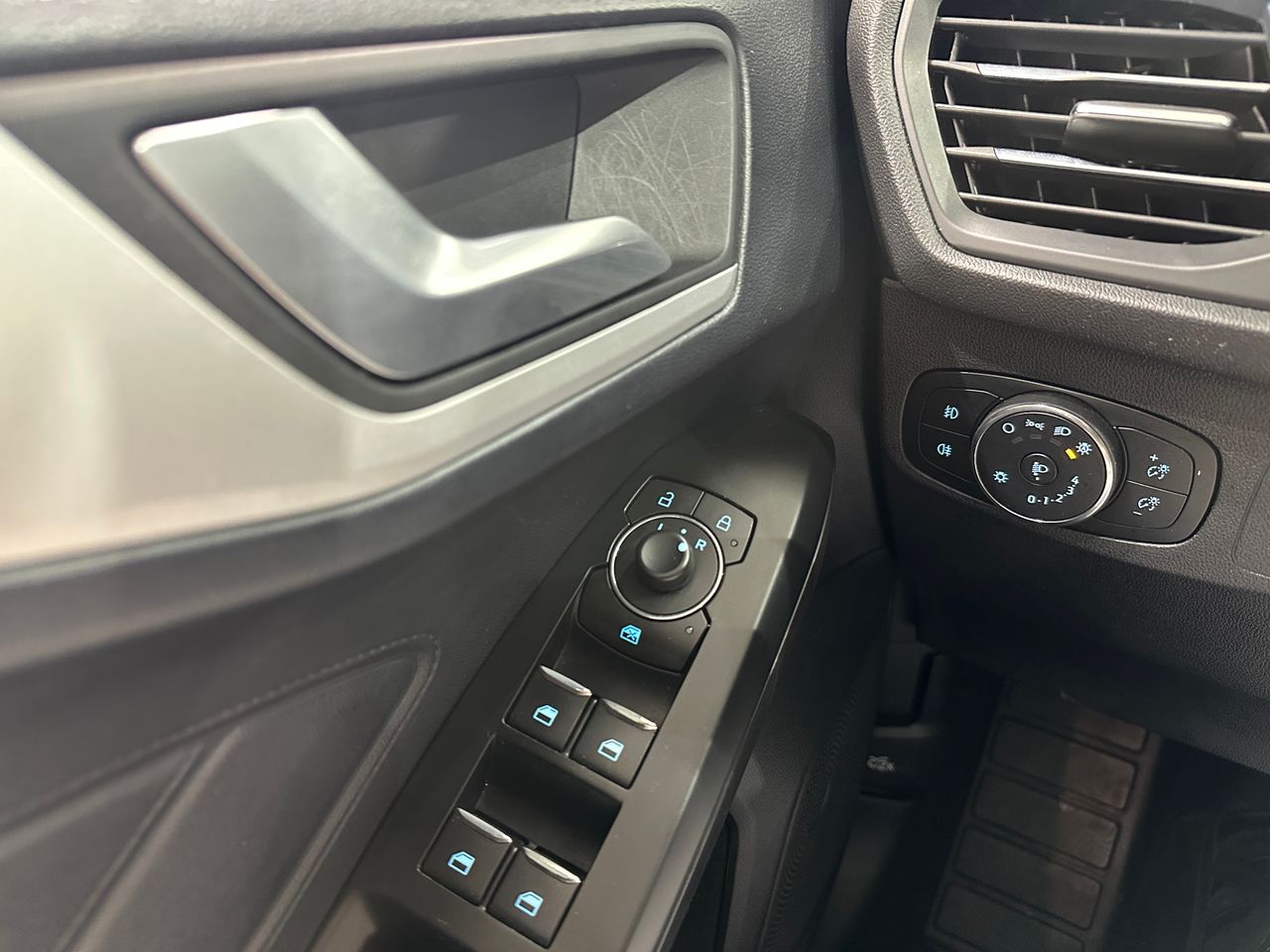 Ford Focus 1.0 Ecoboost MHEV 92kW ST-Line - Foto 20