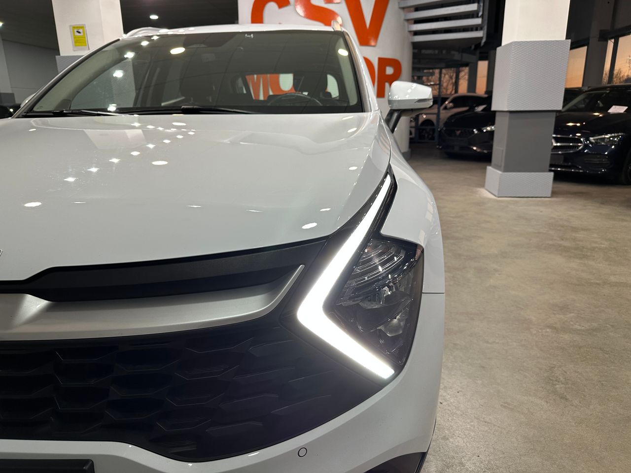 Kia Sportage 1.6 T-GDi PHEV 198kW (265CV) Drive 4x4 - Foto 27