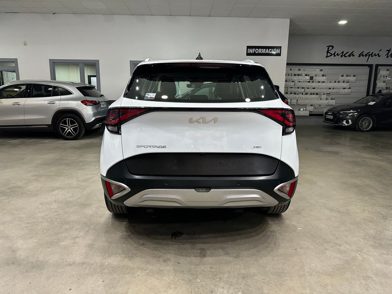 Kia Sportage 1.6 T-GDi PHEV 198kW (265CV) Drive 4x4 - Foto 8