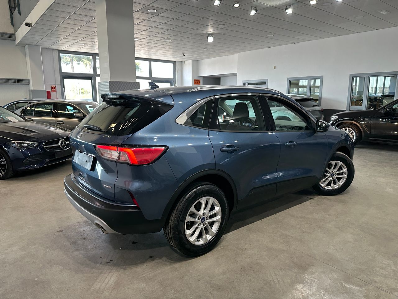 Ford Kuga Titanium 2.5 Duratec FHEV 140kW Auto - Foto 6