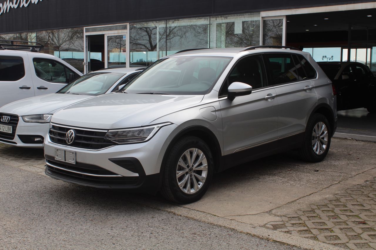 Volkswagen Tiguan Life 1.4 TSI eHybrid 180kW (245CV) DSG - Foto 3
