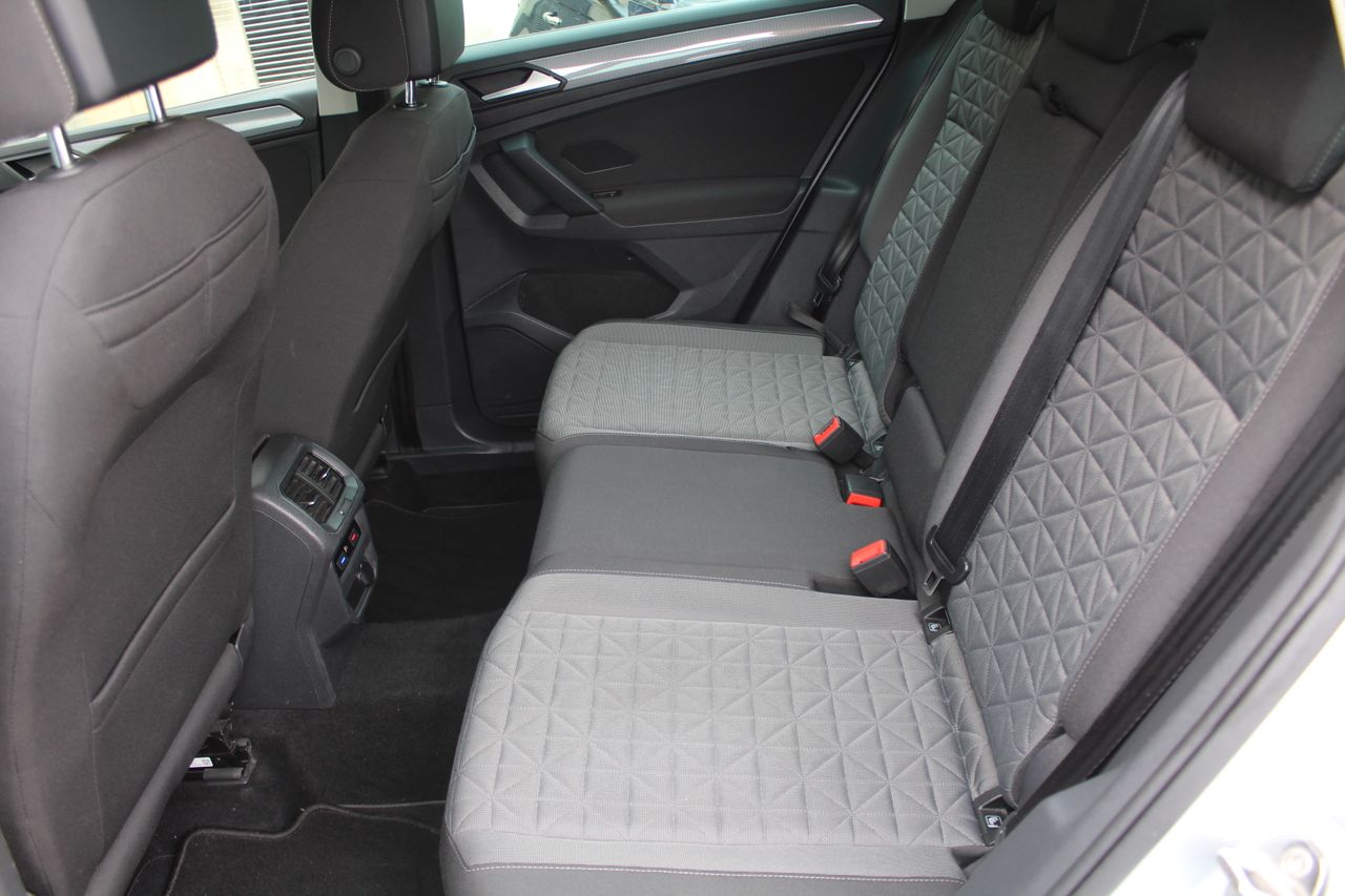 Volkswagen Tiguan Life 1.4 TSI eHybrid 180kW (245CV) DSG - Foto 10