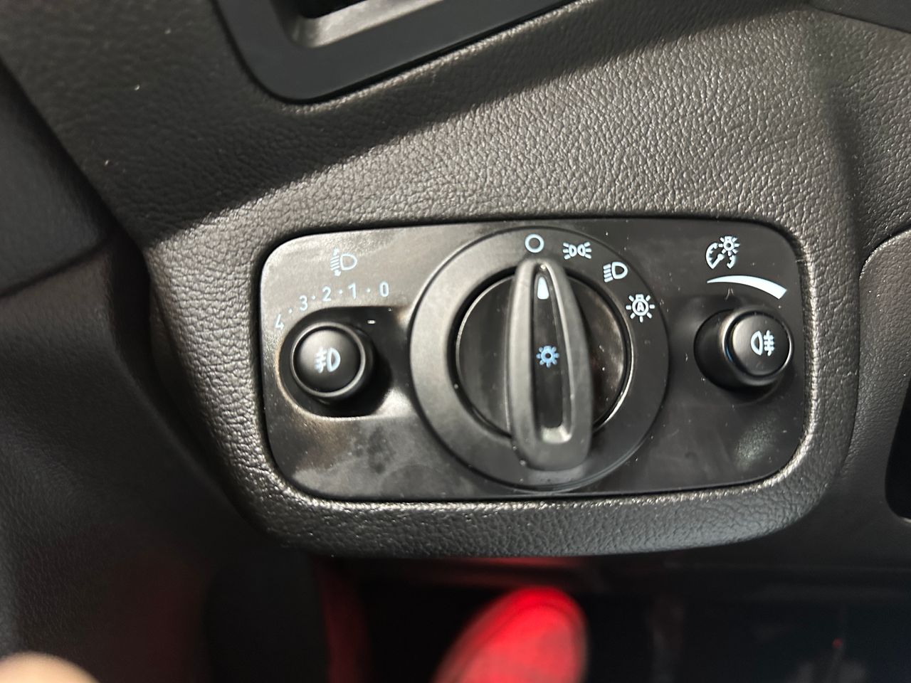 Ford Grand C-MAX 1.5TDCI 120CV TITANIUM - Foto 19