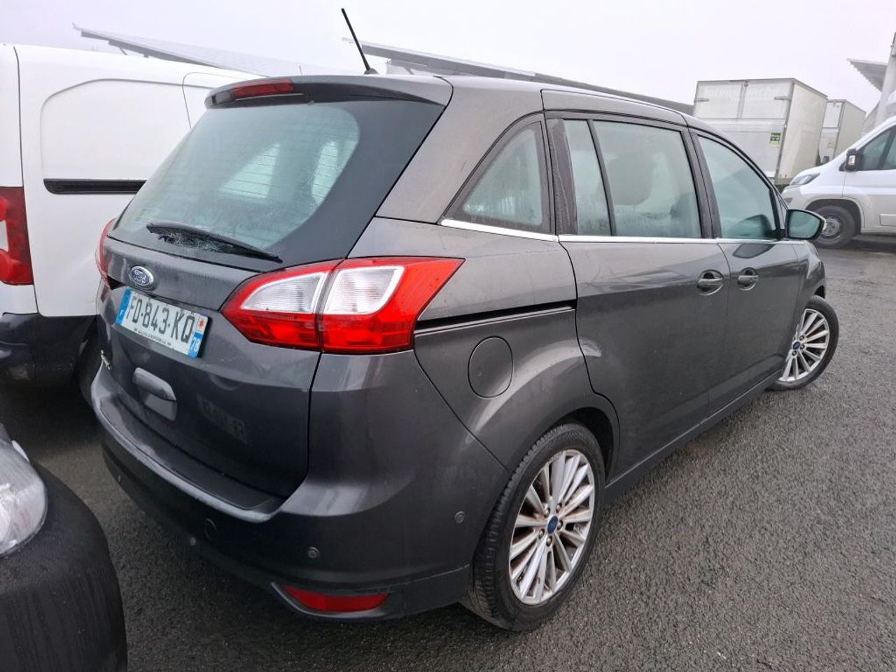 Ford Grand C-MAX 1.5TDCI 120CV TITANIUM - Foto 4