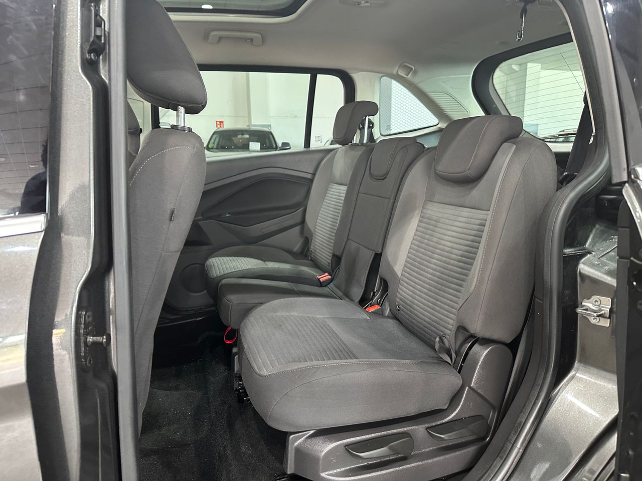 Ford Grand C-MAX 1.5TDCI 120CV TITANIUM - Foto 10